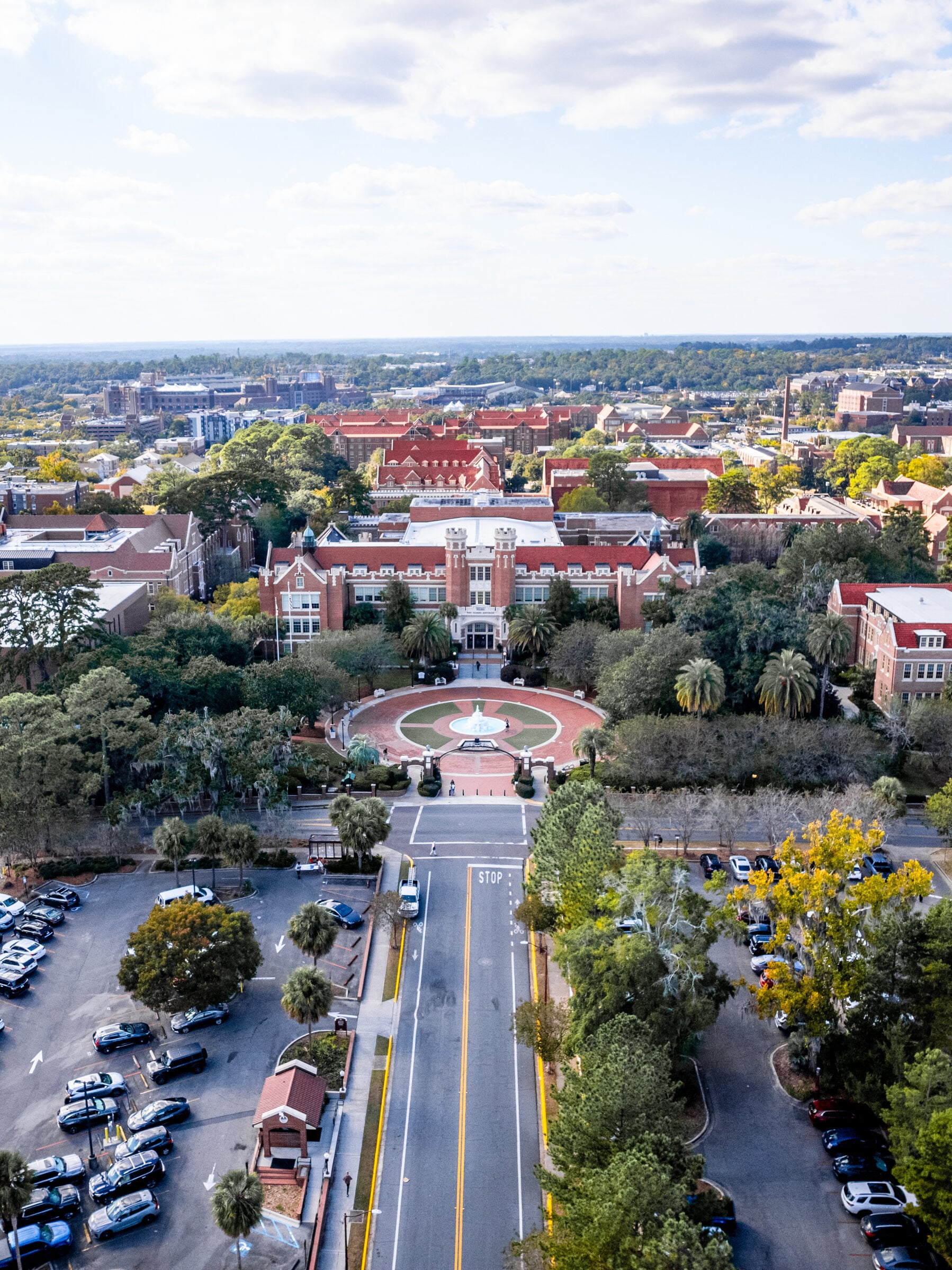 558 EAST PARK AVE DRONE HY 0263 edited